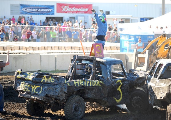 Monster Jams and demolition derbies are a real smash – Daily News