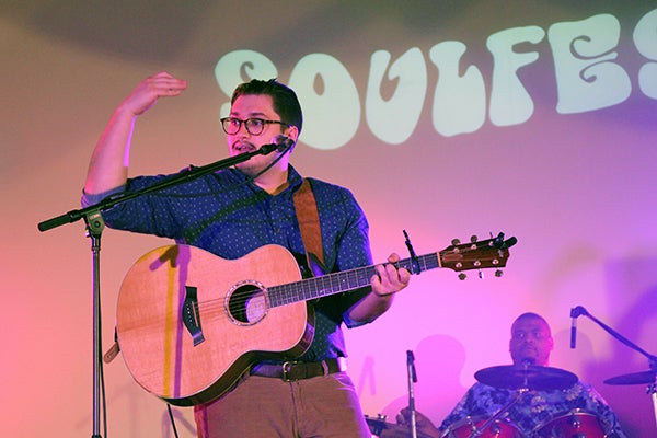 Elisha Andrew Marin leads the crowd at Soulfest in worship music Saturday evening. – Erin Murtaugh/Albert Lea Tribune